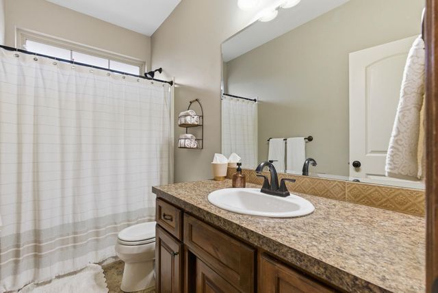 2630 S Brookmeadow Dr, Garden Plain, KS 67050