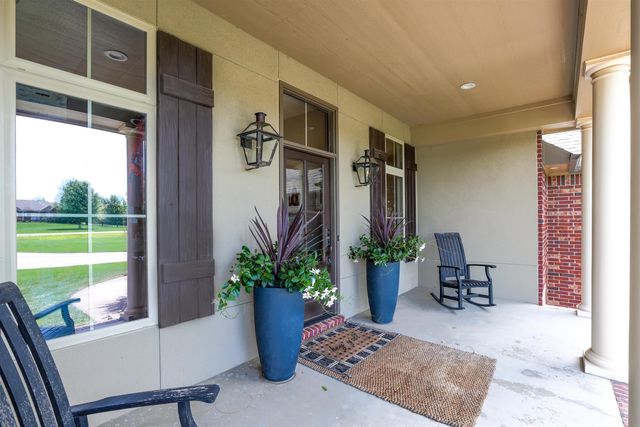 2630 S Brookmeadow Dr, Garden Plain, KS 67050