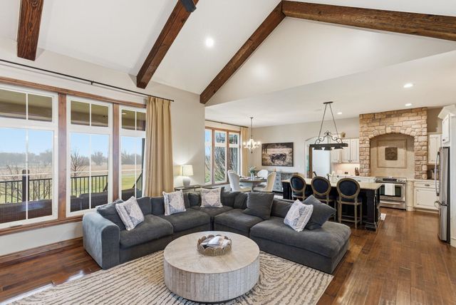 2630 S Brookmeadow Dr, Garden Plain, KS 67050