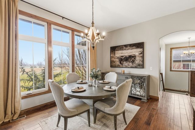 2630 S Brookmeadow Dr, Garden Plain, KS 67050