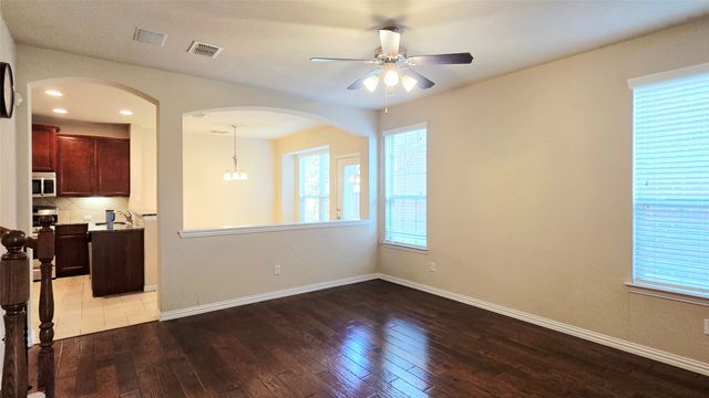 4364 Peregrine Way, Carrollton, TX 75010