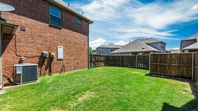 4364 Peregrine Way, Carrollton, TX 75010
