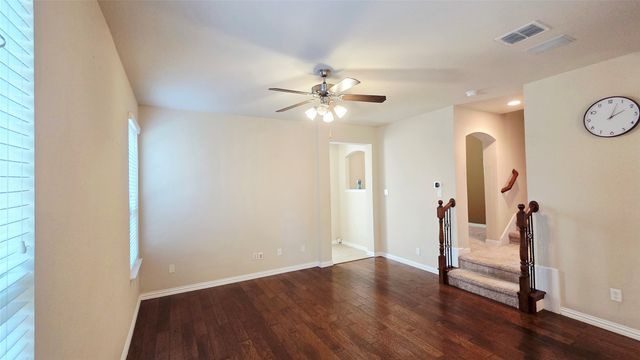 4364 Peregrine Way, Carrollton, TX 75010