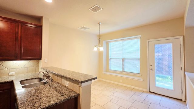 4364 Peregrine Way, Carrollton, TX 75010