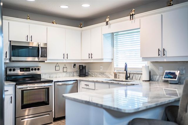 11 LOMA VERDE 11, Lakeland, FL 33813