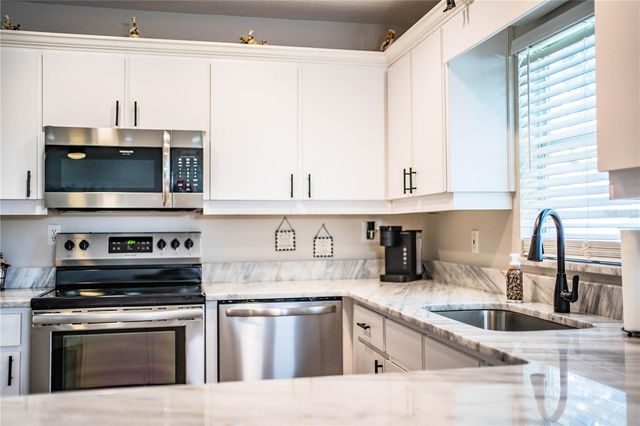11 LOMA VERDE 11, Lakeland, FL 33813
