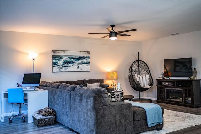 11 LOMA VERDE 11, Lakeland, FL 33813