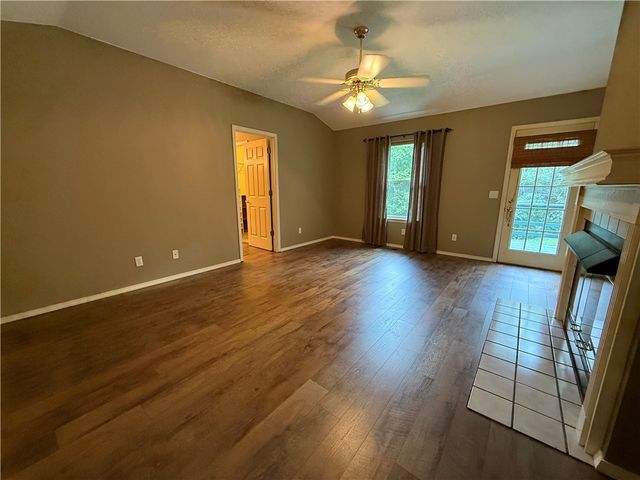 2 Melling Circle, Bella Vista, AR 72715