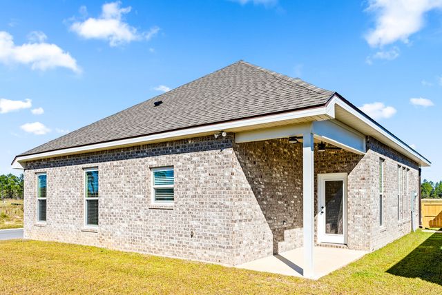 75 Butterfly Bend, Freeport, FL 32439