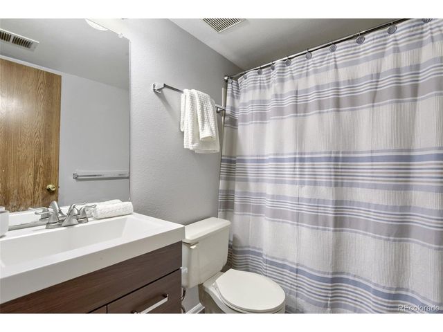 1470 S Quebec Way 240, Denver, CO 80231