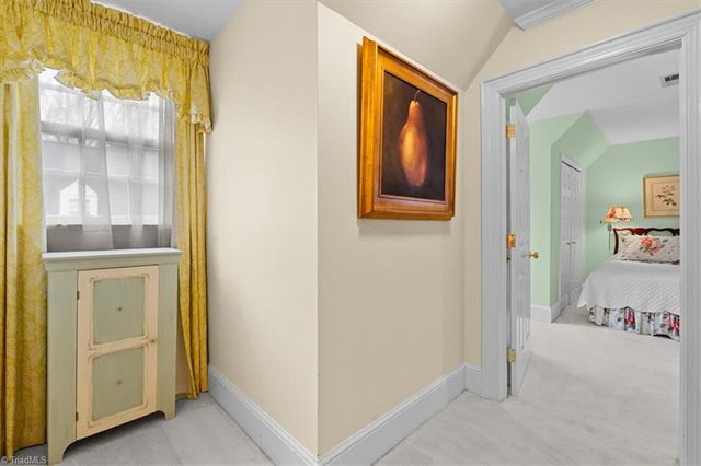 7 Charleston Square, Greensboro, NC 27408