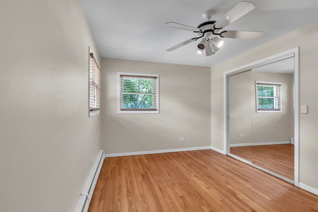 7952 MADISON Street 2E, River Forest, IL 60305