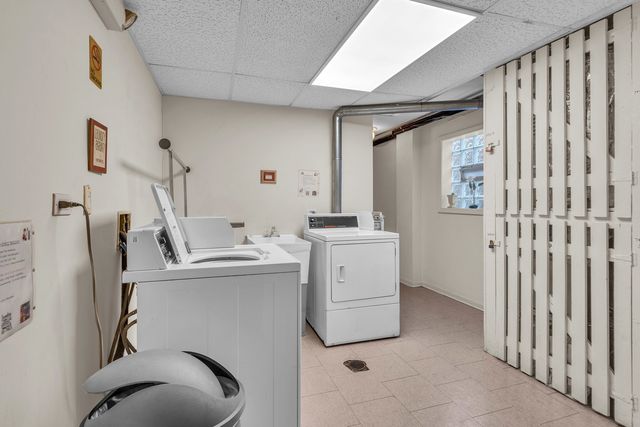 7952 MADISON Street 2E, River Forest, IL 60305