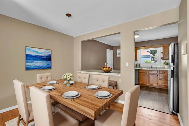 7952 MADISON Street 2E, River Forest, IL 60305