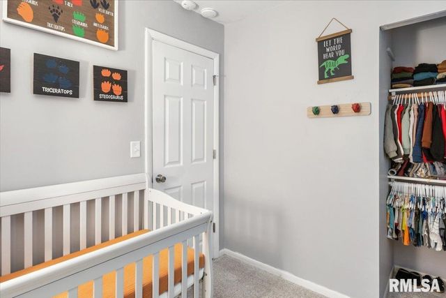 830 N 7TH Street, Riverton, IL 62561