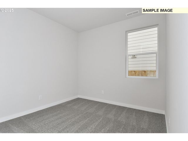 1385 OWL Ave, Woodburn, OR 97071