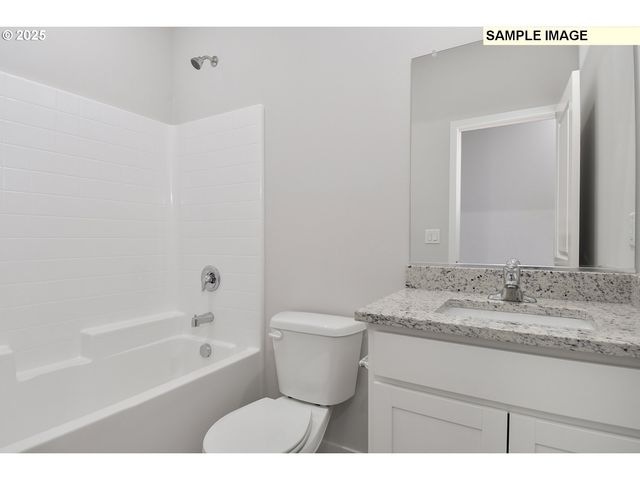 1385 OWL Ave, Woodburn, OR 97071