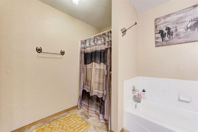 9106 Banner Road, Lexington, OK 73051