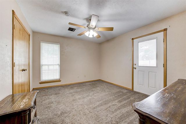 9106 Banner Road, Lexington, OK 73051
