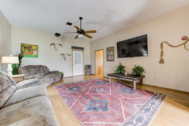 9106 Banner Road, Lexington, OK 73051