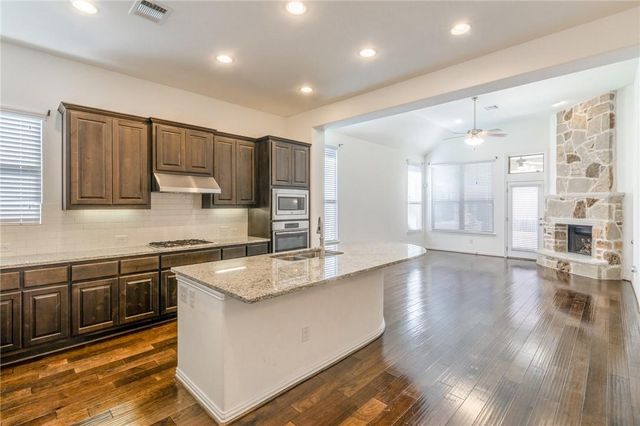 425 Miracle Rose WAY, Liberty Hill, TX 78642