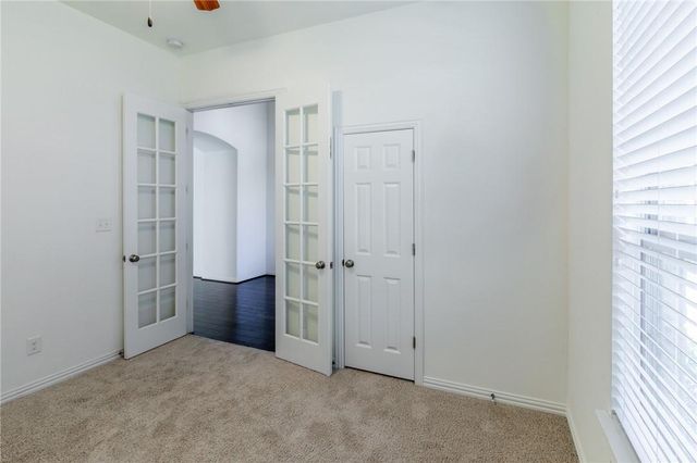 425 Miracle Rose WAY, Liberty Hill, TX 78642