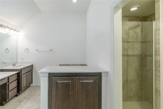 425 Miracle Rose WAY, Liberty Hill, TX 78642