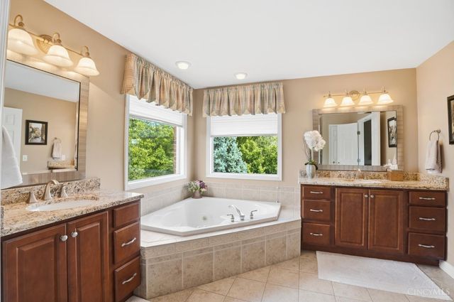 1324 Wexford Lane, Green Twp, OH 45233