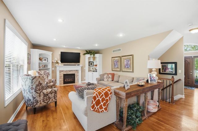 1324 Wexford Lane, Green Twp, OH 45233