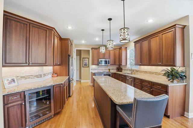 1324 Wexford Lane, Green Twp, OH 45233