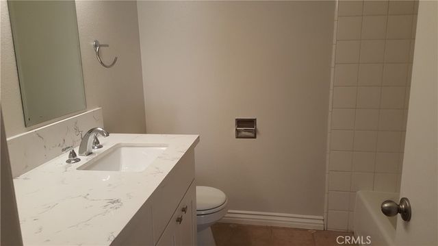 64 Woodleaf, Irvine, CA 92614