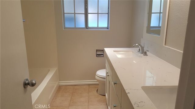 64 Woodleaf, Irvine, CA 92614