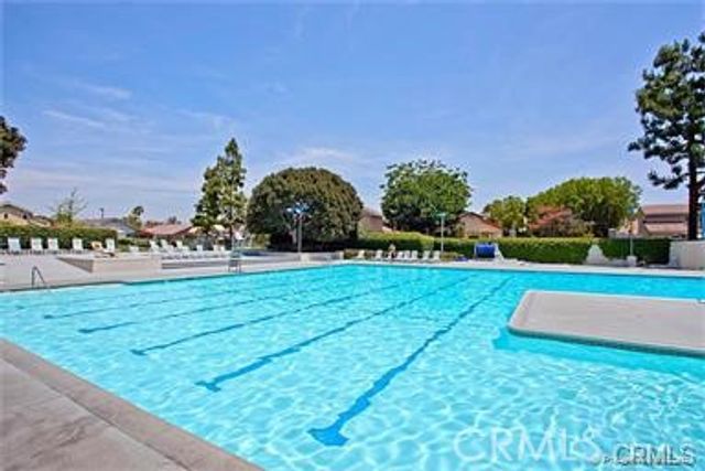 64 Woodleaf, Irvine, CA 92614