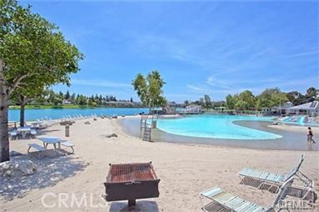 64 Woodleaf, Irvine, CA 92614