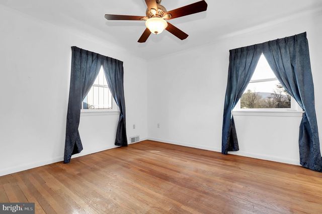 12829 BRADBURY AVE, Smithsburg, MD 21783