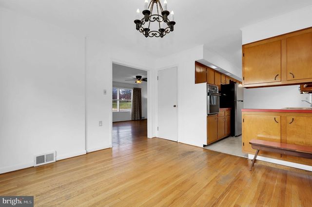 12829 BRADBURY AVE, Smithsburg, MD 21783