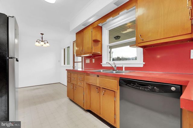 12829 BRADBURY AVE, Smithsburg, MD 21783