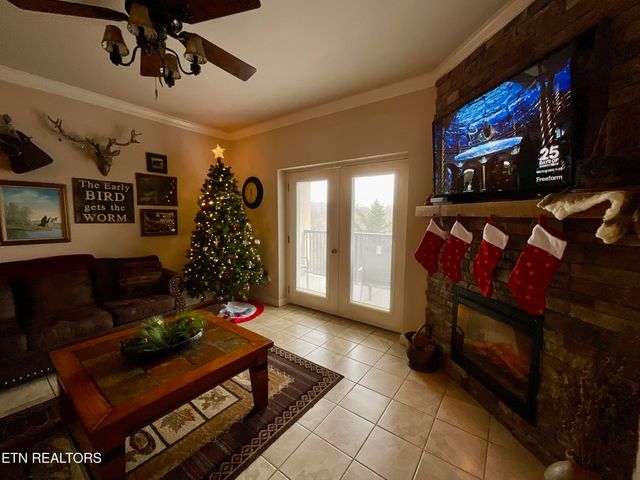 124 Plaza Drive 5402, Pigeon Forge, TN 37863