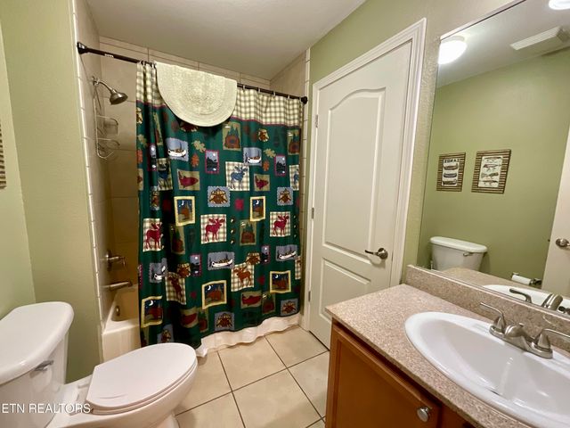 124 Plaza Drive 5402, Pigeon Forge, TN 37863