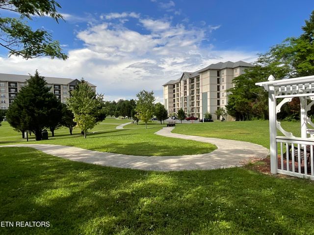 124 Plaza Drive 5402, Pigeon Forge, TN 37863