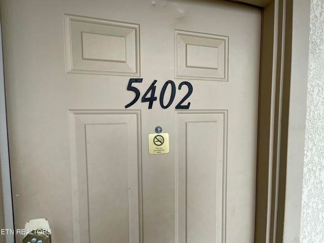 124 Plaza Drive 5402, Pigeon Forge, TN 37863