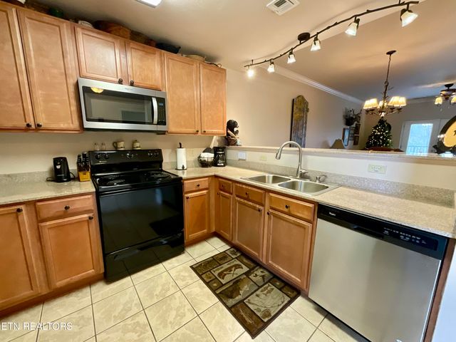 124 Plaza Drive 5402, Pigeon Forge, TN 37863