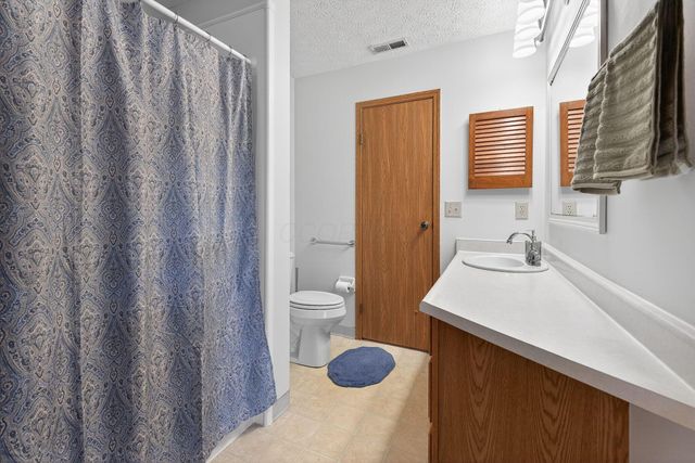 2679 Trottersway Drive, Columbus, OH 43235