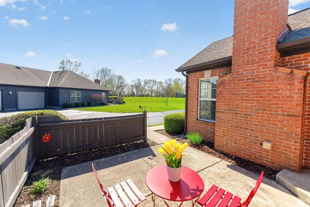 2679 Trottersway Drive, Columbus, OH 43235