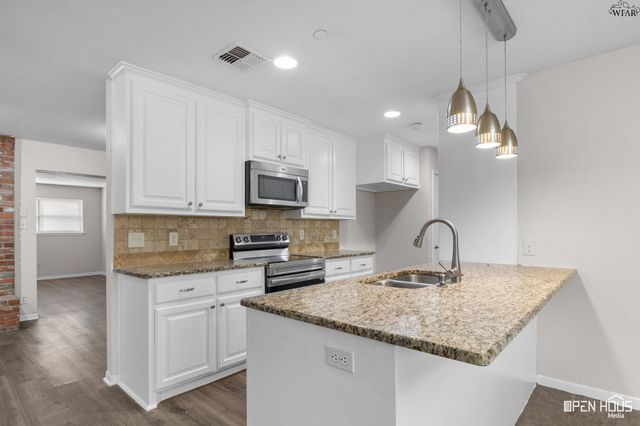 4608 HOLLANDALE AVENUE, Wichita Falls, TX 76302