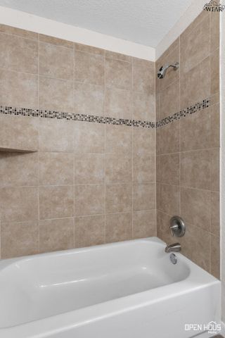 4608 HOLLANDALE AVENUE, Wichita Falls, TX 76302