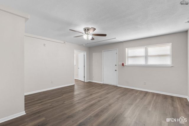 4608 HOLLANDALE AVENUE, Wichita Falls, TX 76302