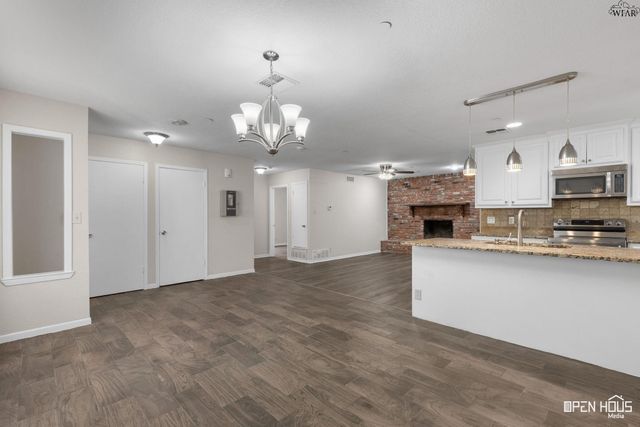 4608 HOLLANDALE AVENUE, Wichita Falls, TX 76302