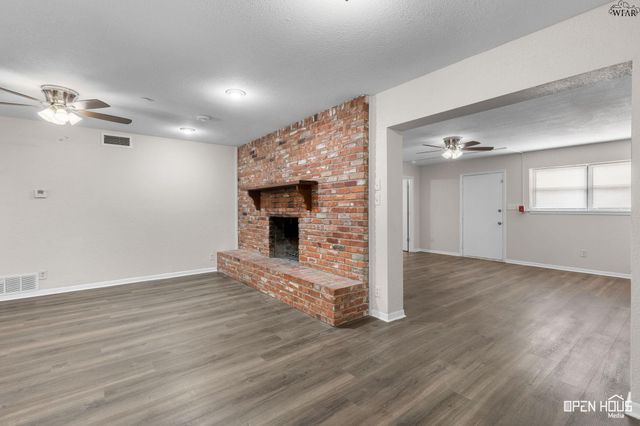 4608 HOLLANDALE AVENUE, Wichita Falls, TX 76302