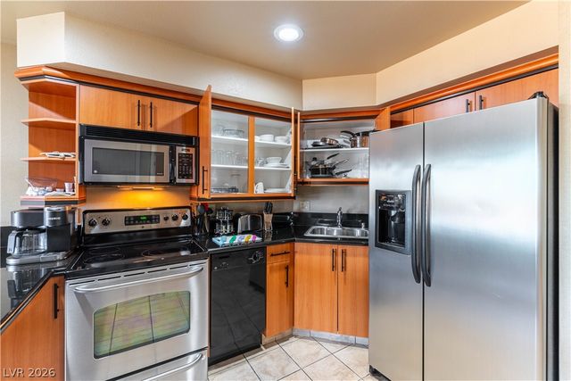 211 East Flamingo Road 905, Las Vegas, NV 89169
